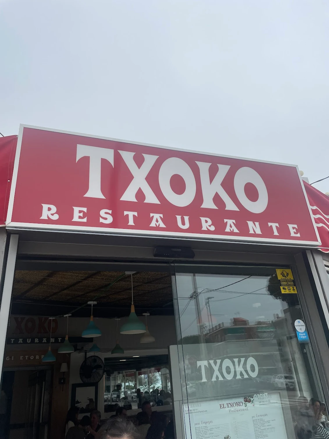 Fachada del restaurante El Txoko en Castelldefels