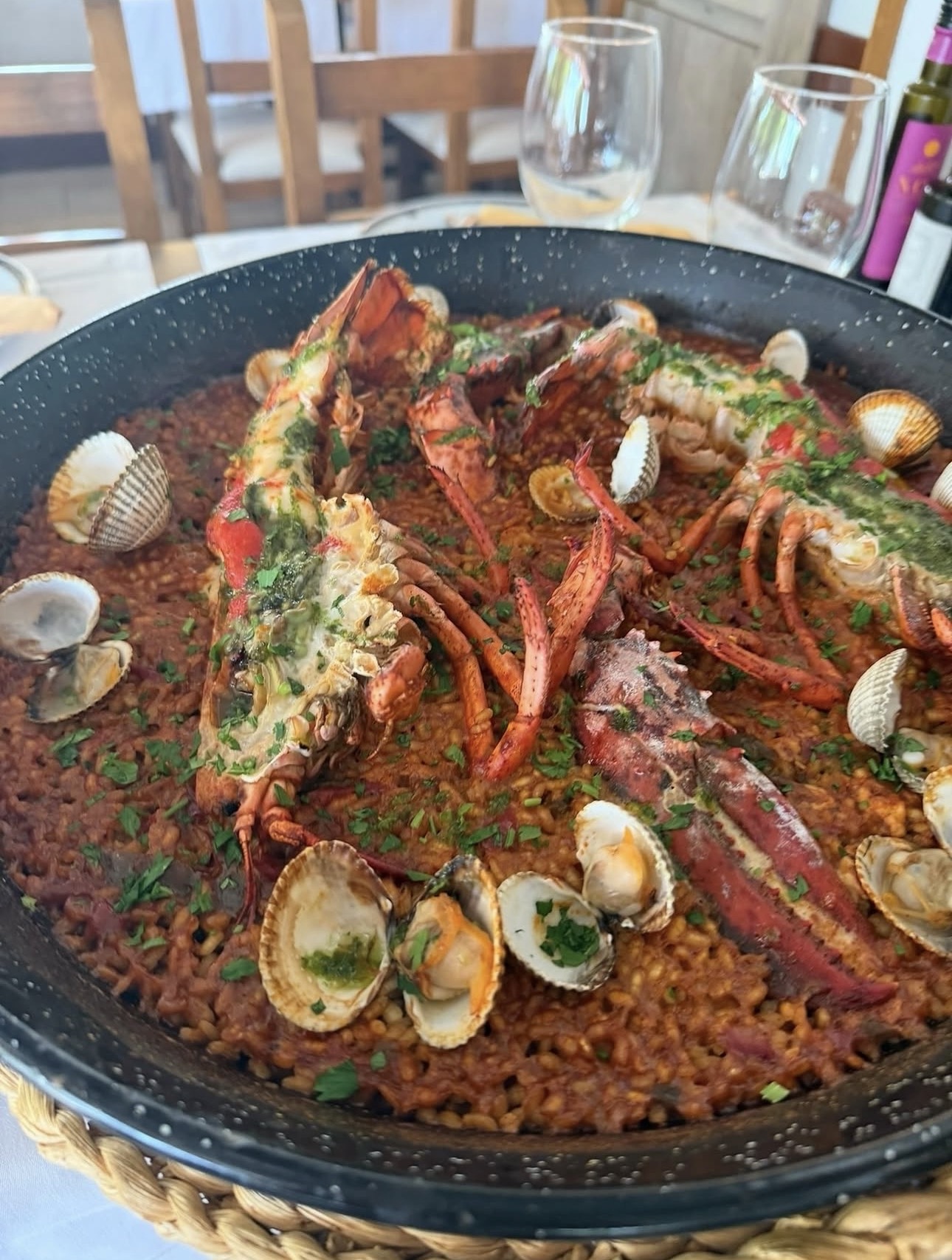 Arroz con bogavante y almejas de El Txoko